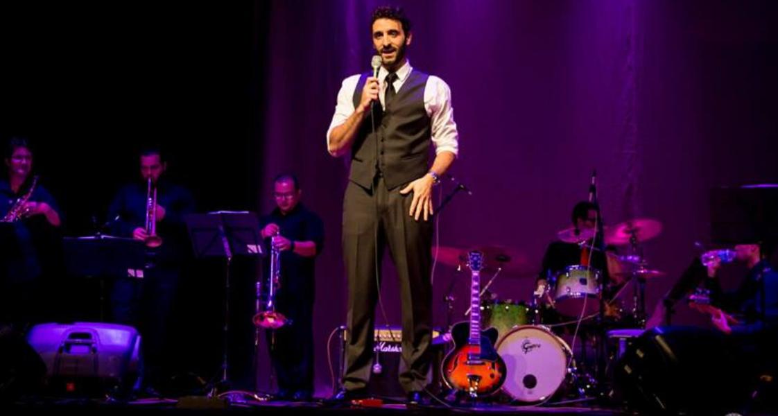 Com tributo à Frank Sinatra, cantor Gabriel Locher se apresenta no Shopping Iguatemi Ribeirão