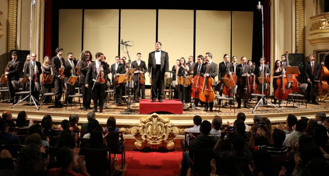 Orquestra Sinfônica de Ribeirão Preto realiza concerto 'Natal luz' no Theatro Pedro II 