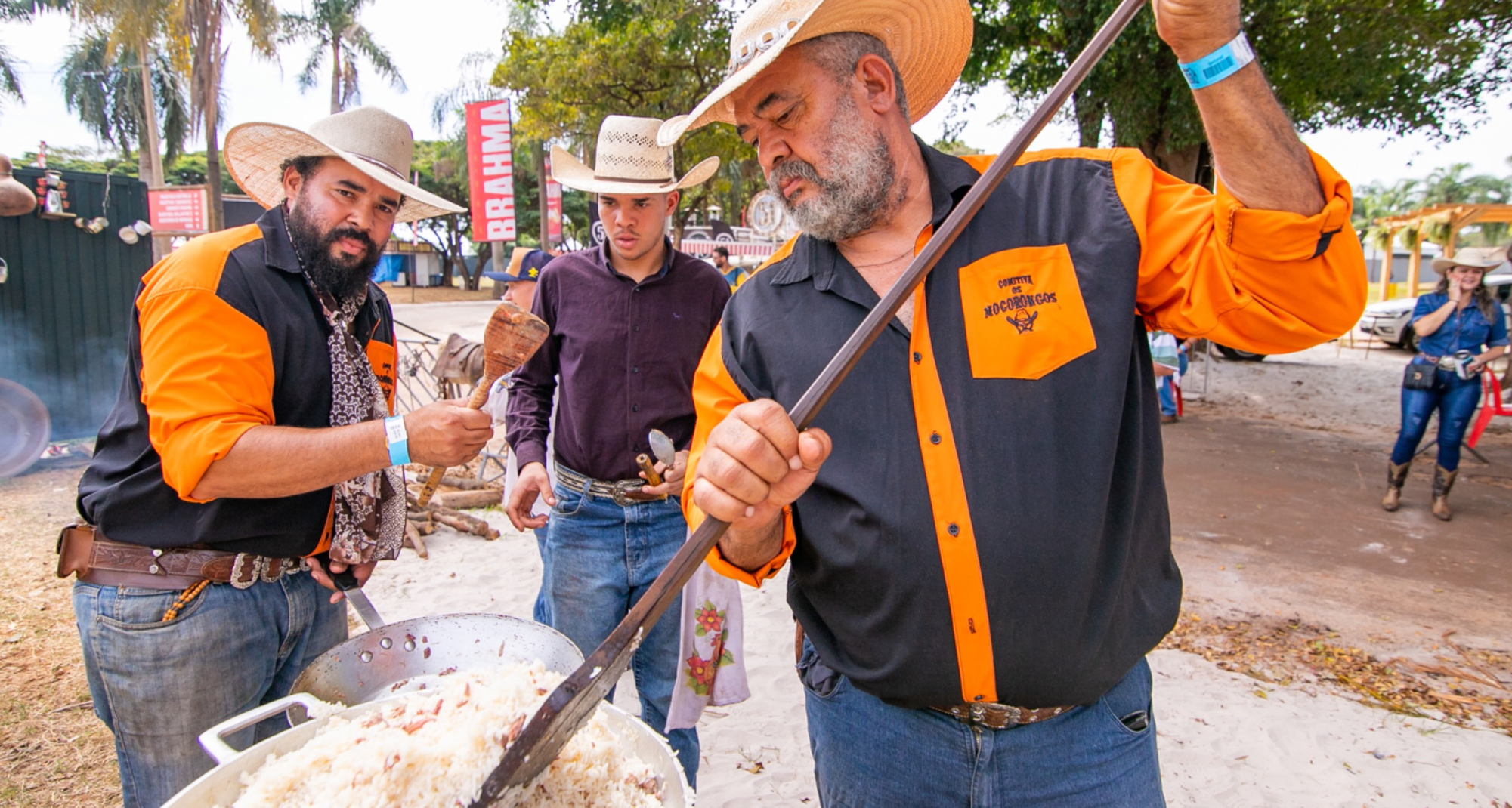  “Festival Cultura Sertaneja de Ribeirão” mantém as raízes do interior com a Queima do Alho